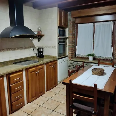 La Cobaraza Vivienda Vacacional - Llanes - Vibano בית נופש *